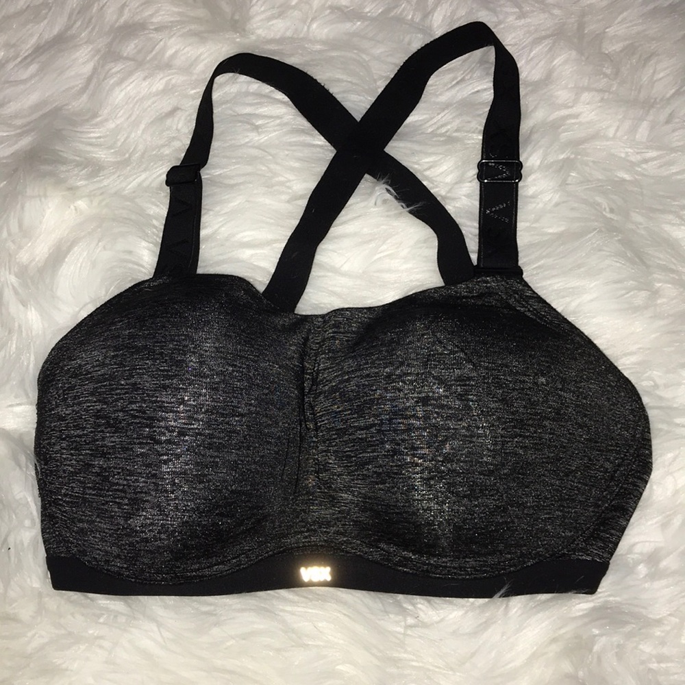 Victoria’s Secret sport ultimate bra